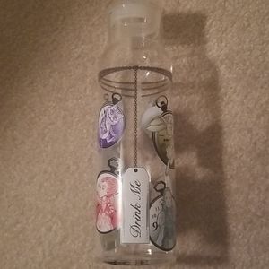 3 for $25: Disney Alice in Wonderland Carafe